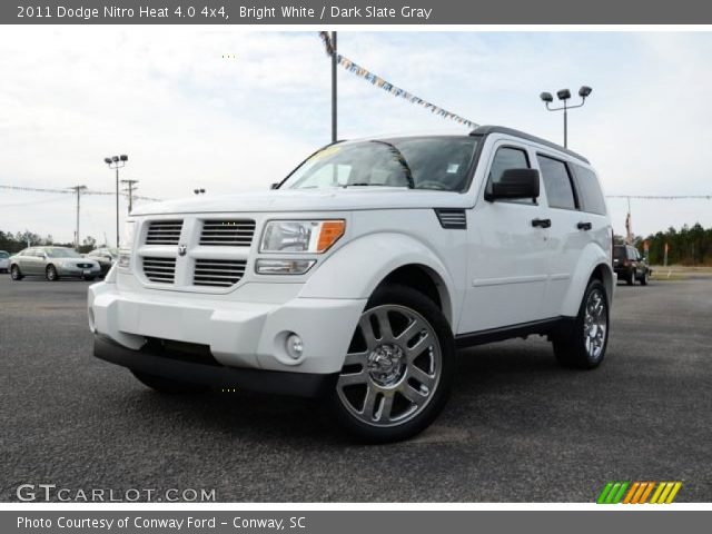 2011 Dodge Nitro Heat 4.0 4x4 in Bright White