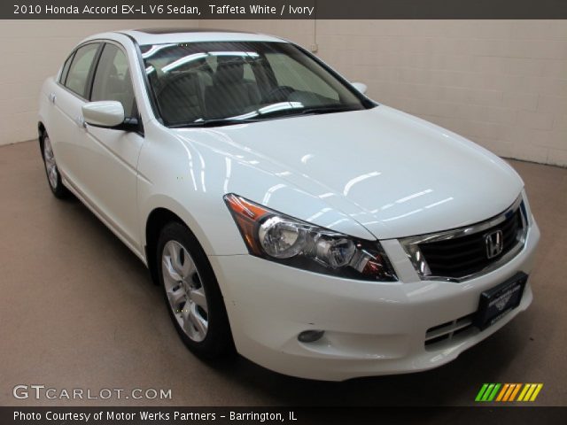 2010 Honda Accord EX-L V6 Sedan in Taffeta White