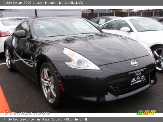 2009 Nissan 370Z Coupe in Magnetic Black