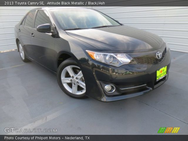 2013 Toyota Camry SE in Attitude Black Metallic