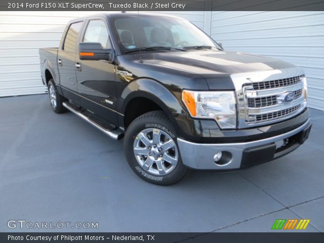 2014 Ford F150 XLT SuperCrew in Tuxedo Black