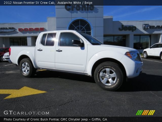 2012 Nissan Frontier SV Crew Cab in Avalanche White