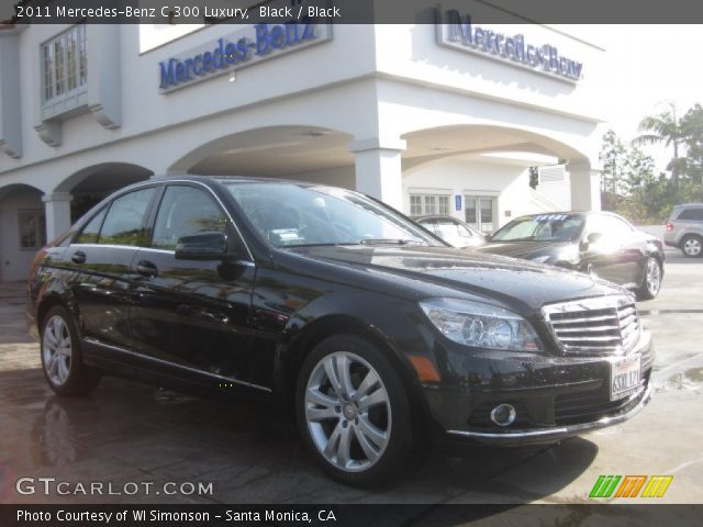 2011 Mercedes-Benz C 300 Luxury in Black