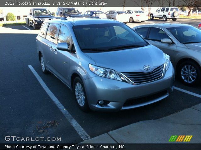 2012 Toyota Sienna XLE in Silver Sky Metallic