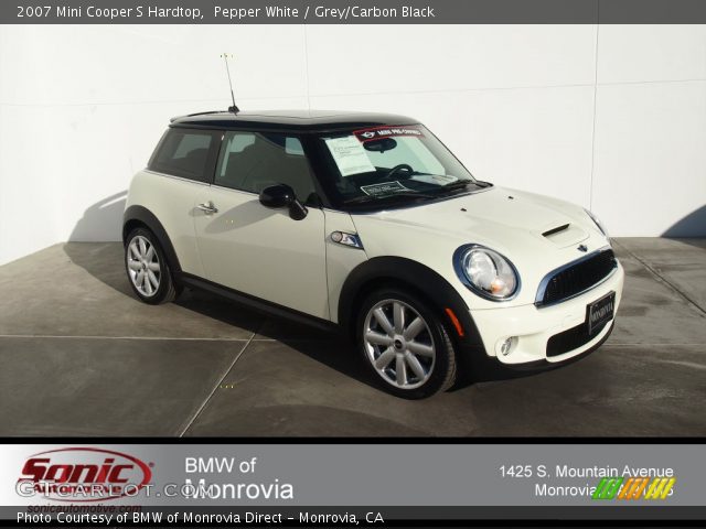 2007 Mini Cooper S Hardtop in Pepper White