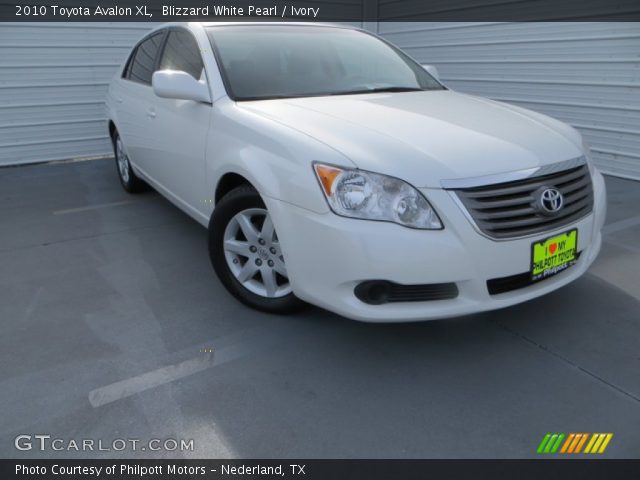 2010 Toyota Avalon XL in Blizzard White Pearl