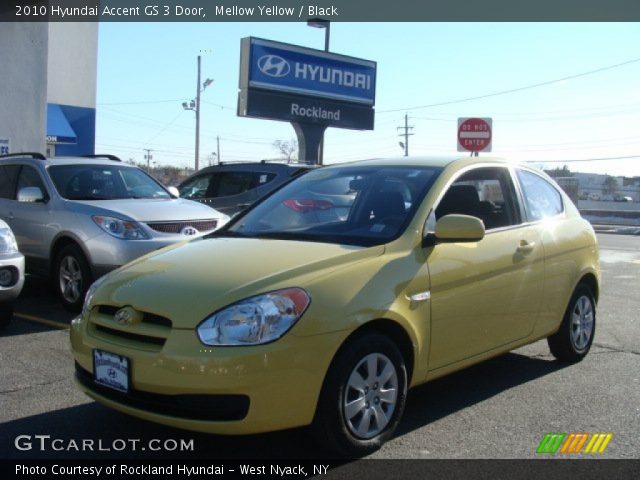 2010 Hyundai Accent GS 3 Door in Mellow Yellow