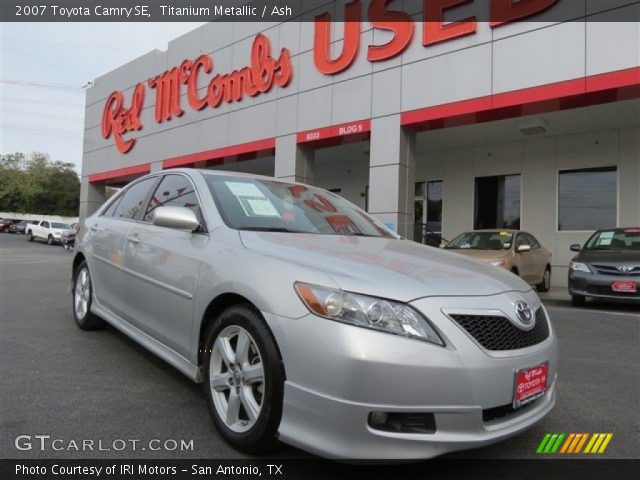 2007 Toyota Camry SE in Titanium Metallic