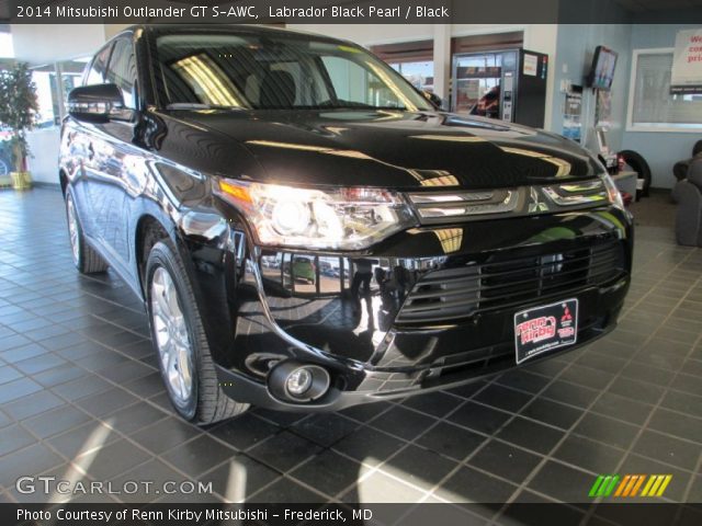 2014 Mitsubishi Outlander GT S-AWC in Labrador Black Pearl