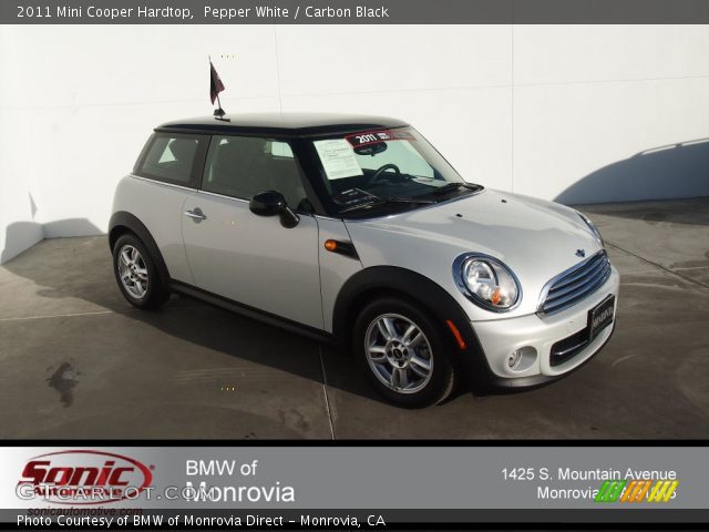 2011 Mini Cooper Hardtop in Pepper White