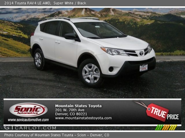 2014 Toyota RAV4 LE AWD in Super White