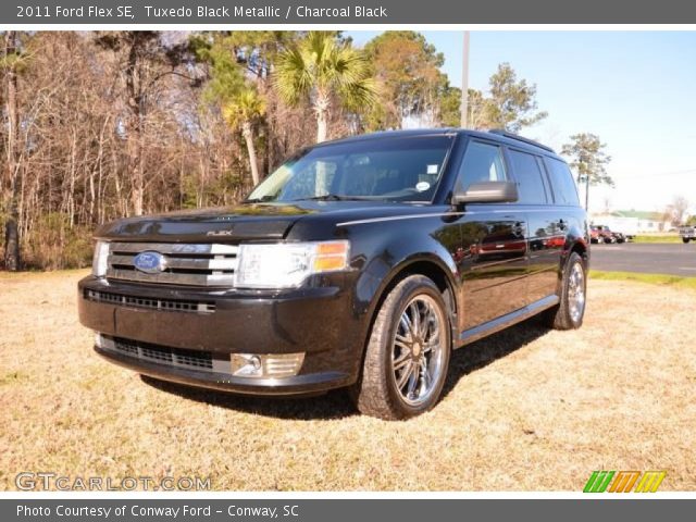 2011 Ford Flex SE in Tuxedo Black Metallic