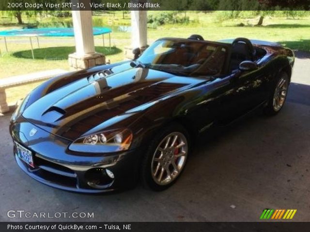 2006 Dodge Viper SRT-10 in Viper Black