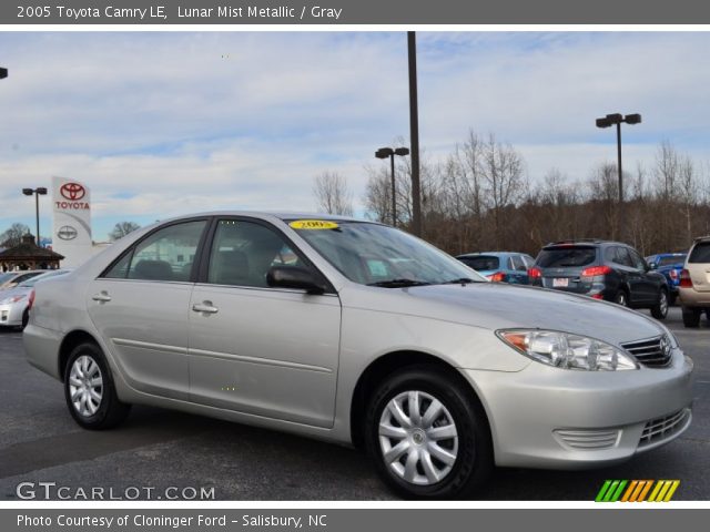 2005 Toyota Camry LE in Lunar Mist Metallic