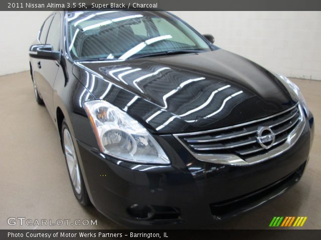 2011 Nissan Altima 3.5 SR in Super Black