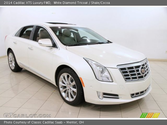 2014 Cadillac XTS Luxury FWD in White Diamond Tricoat