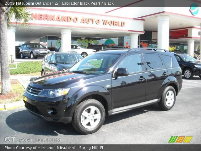 2009 Mitsubishi Outlander ES in Labrador Black Pearl