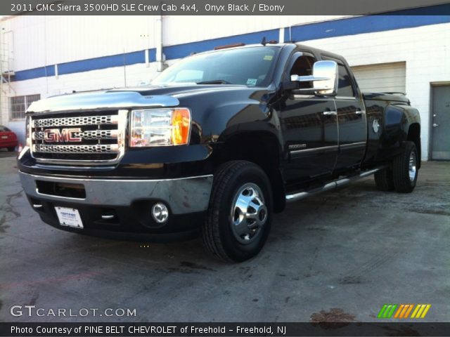 2011 GMC Sierra 3500HD SLE Crew Cab 4x4 in Onyx Black