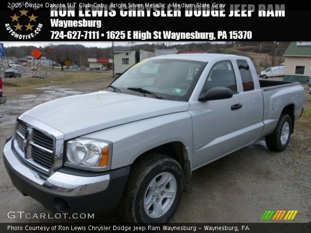 2005 Dodge Dakota SLT Club Cab in Bright Silver Metallic