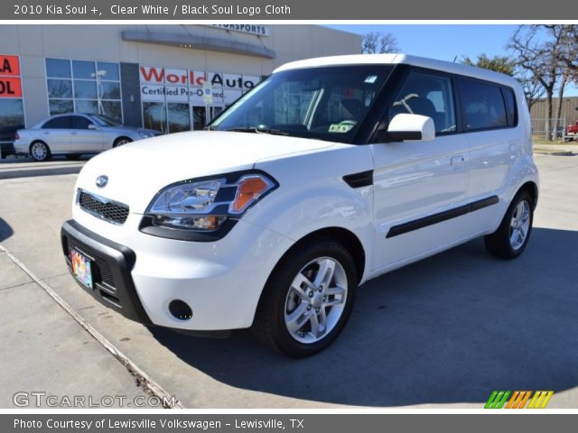 2010 Kia Soul + in Clear White