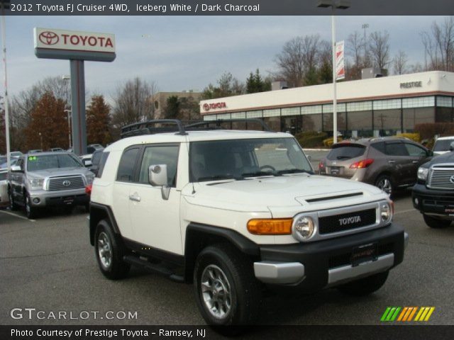 2012 Toyota FJ Cruiser 4WD in Iceberg White