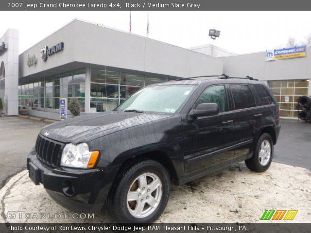 2007 Jeep Grand Cherokee Laredo 4x4 in Black