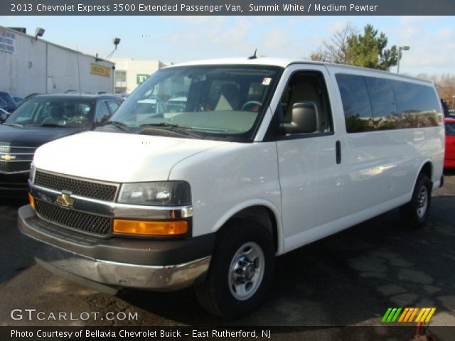 2013 Chevrolet Express 3500 Extended Passenger Van in Summit White