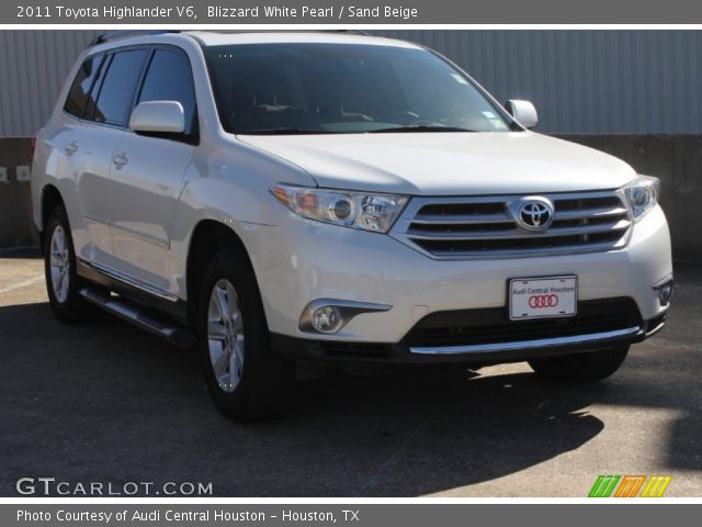 2011 Toyota Highlander V6 in Blizzard White Pearl