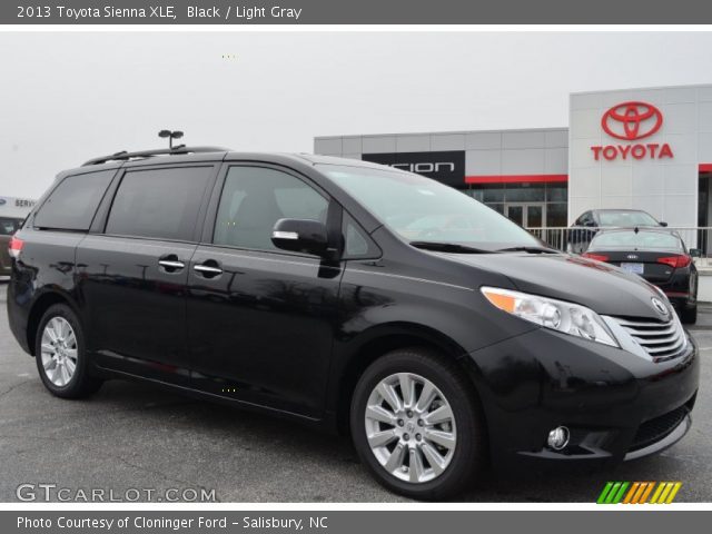 2013 Toyota Sienna XLE in Black