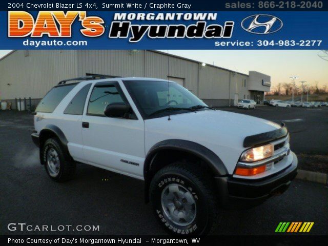 2004 Chevrolet Blazer LS 4x4 in Summit White