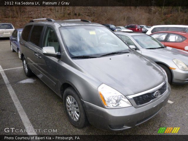 2012 Kia Sedona LX in Platinum