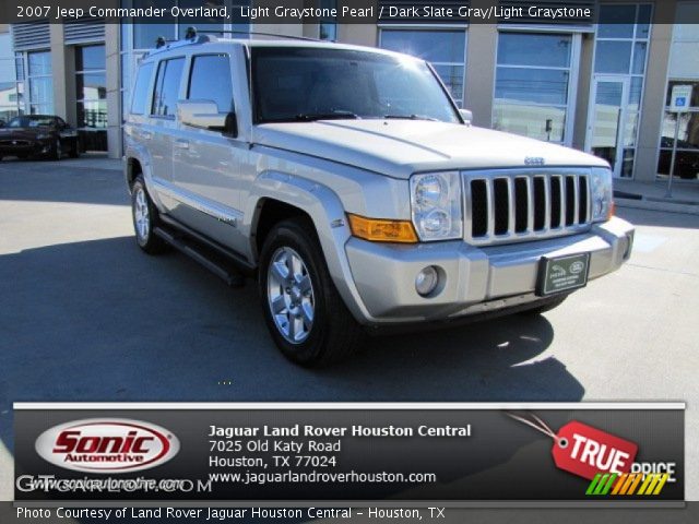 2007 Jeep Commander Overland in Light Graystone Pearl