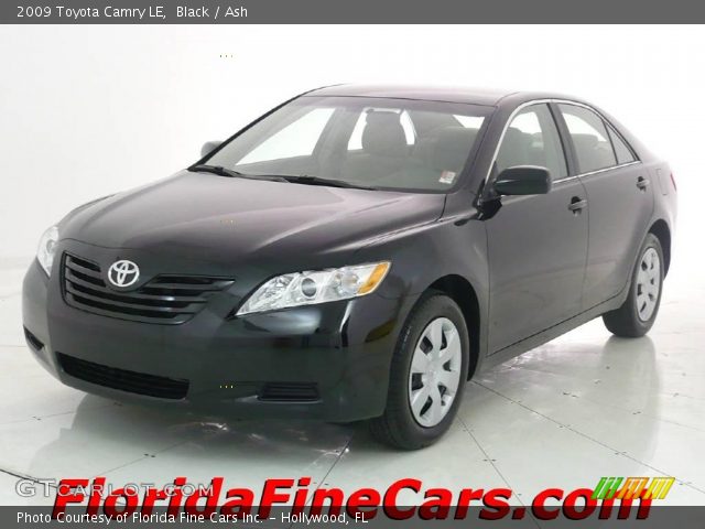 2009 Toyota Camry LE in Black