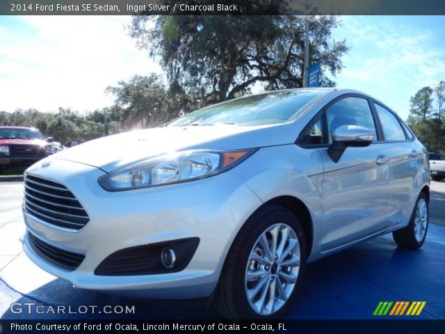 2014 Ford Fiesta SE Sedan in Ingot Silver
