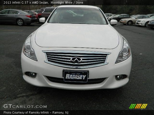 2013 Infiniti G 37 x AWD Sedan in Moonlight White