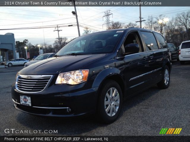 2014 Chrysler Town & Country Touring in Brilliant Black Crystal Pearl