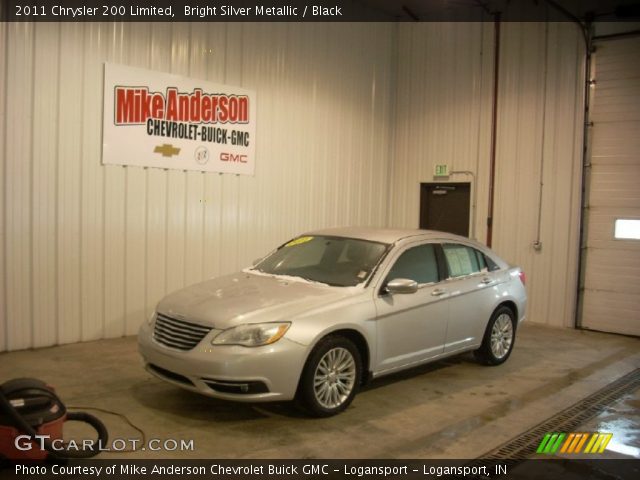 2011 Chrysler 200 Limited in Bright Silver Metallic