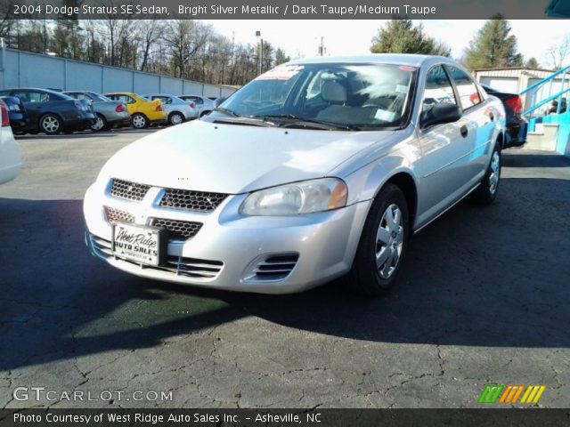 2004 Dodge Stratus SE Sedan in Bright Silver Metallic