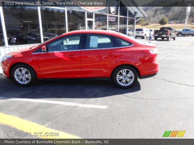 2012 Ford Focus SEL Sedan in Race Red