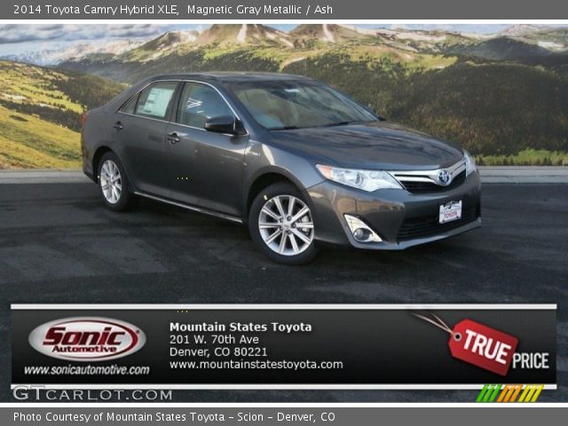 2014 Toyota Camry Hybrid XLE in Magnetic Gray Metallic