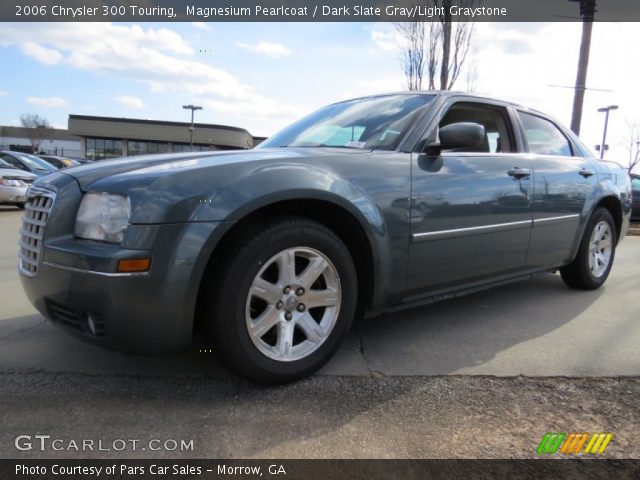 2006 Chrysler 300 Touring in Magnesium Pearlcoat