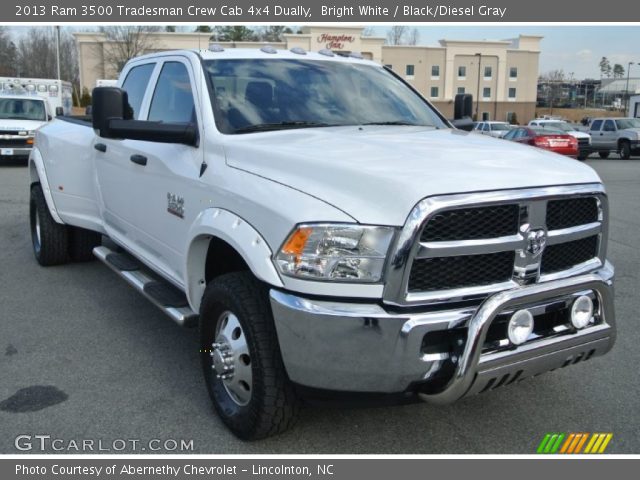 2013 Ram 3500 Tradesman Crew Cab 4x4 Dually in Bright White