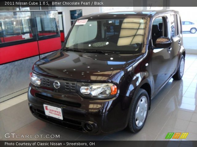 2011 Nissan Cube 1.8 S in Bitter Chocolate Pearl