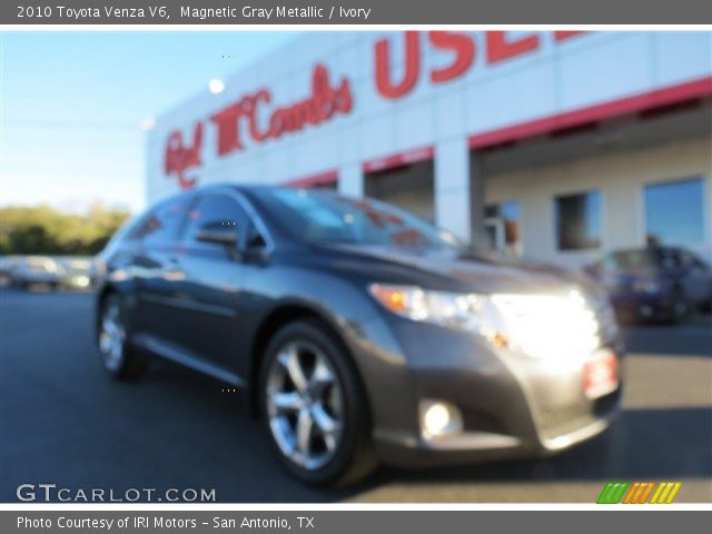 2010 Toyota Venza V6 in Magnetic Gray Metallic