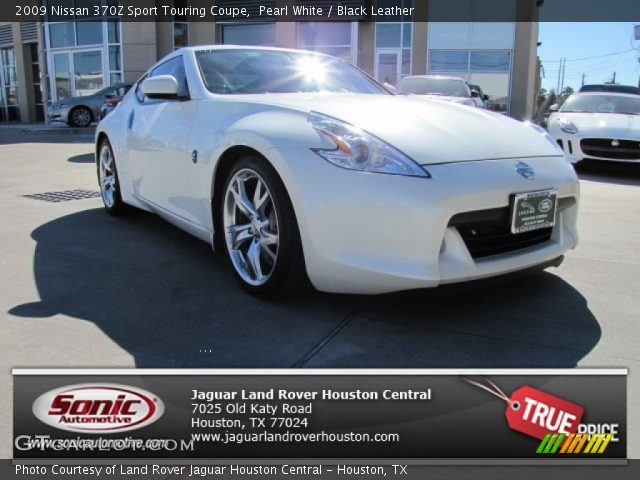 2009 Nissan 370Z Sport Touring Coupe in Pearl White