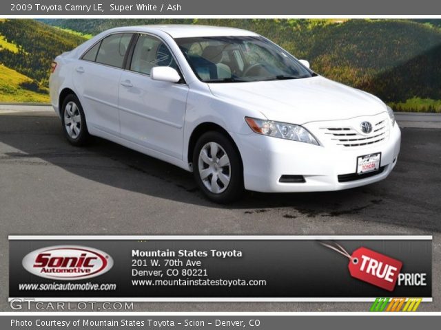 2009 Toyota Camry LE in Super White