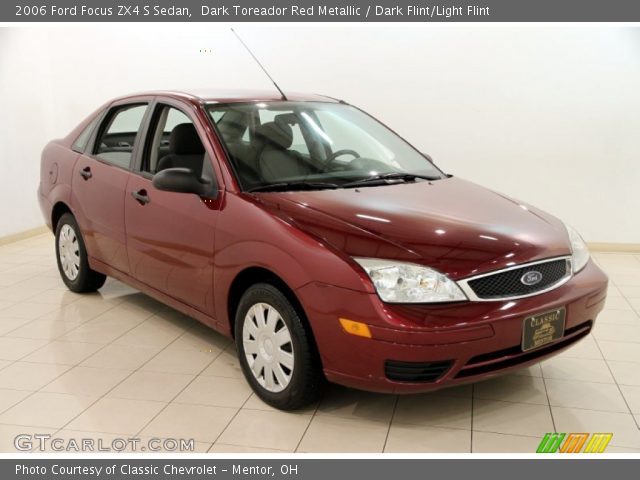 2006 Ford Focus ZX4 S Sedan in Dark Toreador Red Metallic