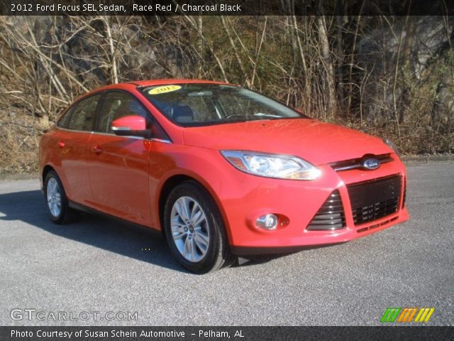 2012 Ford Focus SEL Sedan in Race Red
