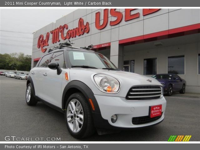 2011 Mini Cooper Countryman in Light White