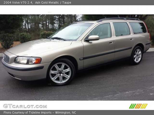 2004 Volvo V70 2.4 in Ash Gold Metallic